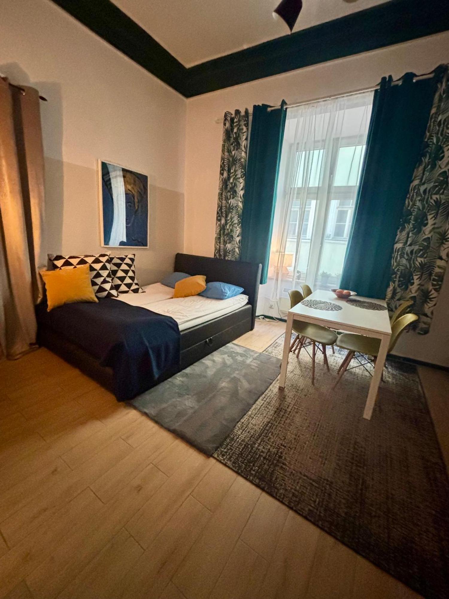 Vintage Senacka Apartaments كراكوفيا المظهر الخارجي الصورة